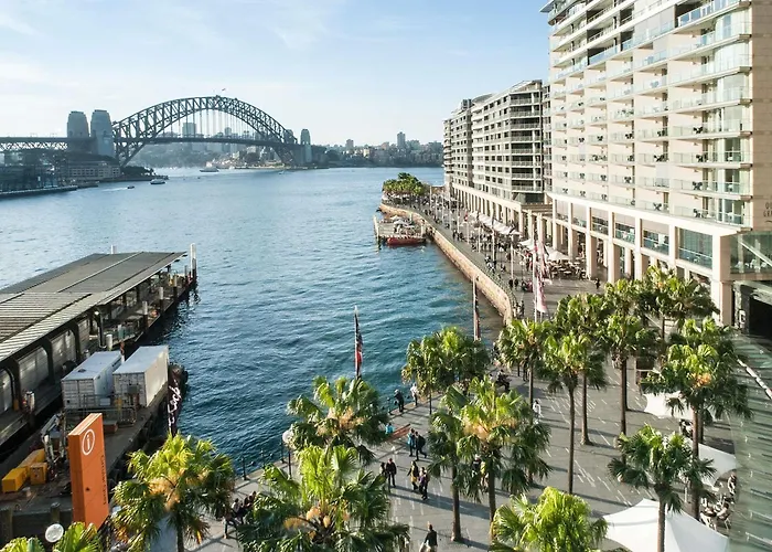 Pullman Quay Grand Sydney Harbour Hotel